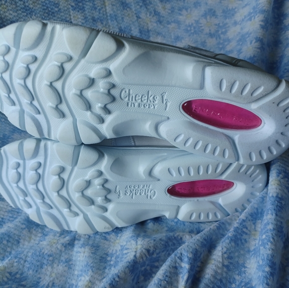 Tony Little Cheeks White Lightweight Walker Walk Slip on Shoe NEW - Picture 3 of 6